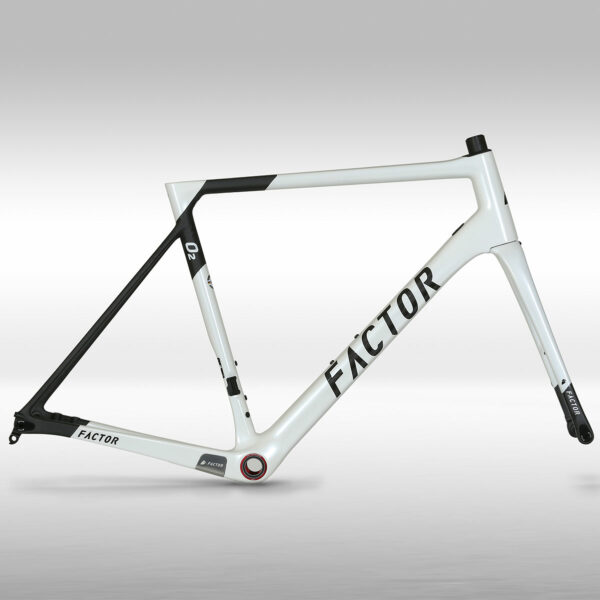 FACTOR O2 Pearl White